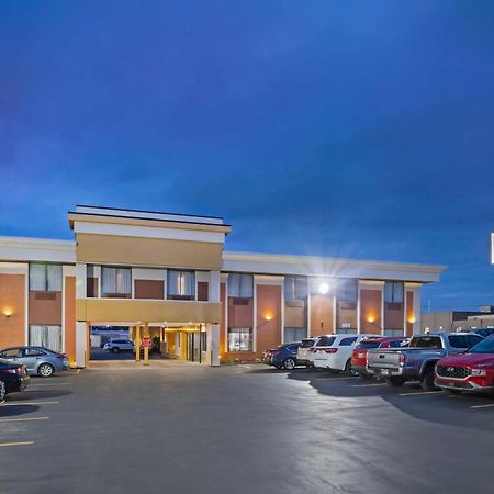 Best Western Inn At The Rochester Airport Εξωτερικό φωτογραφία